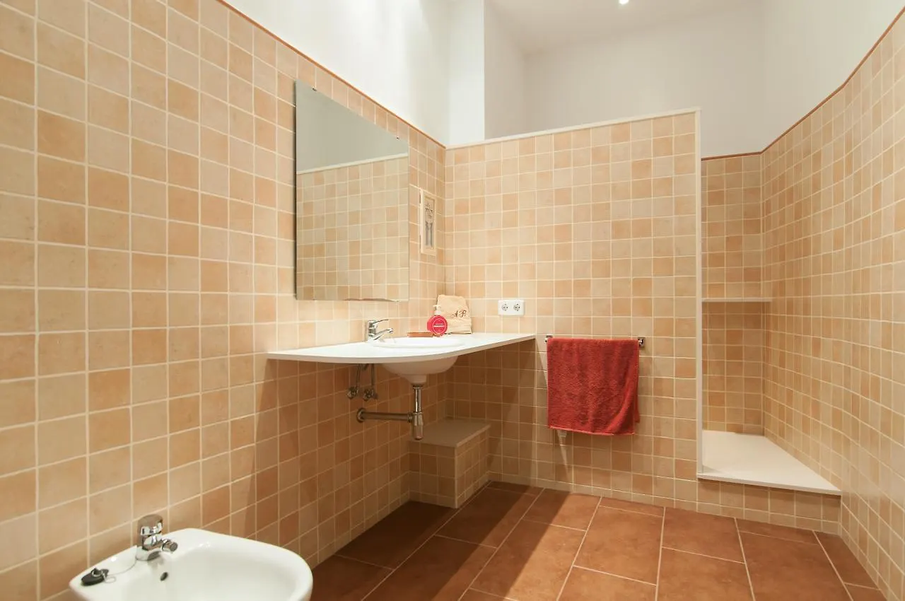 Montaber Apartment - Sant Antoni Barcelona 0*,  Spain