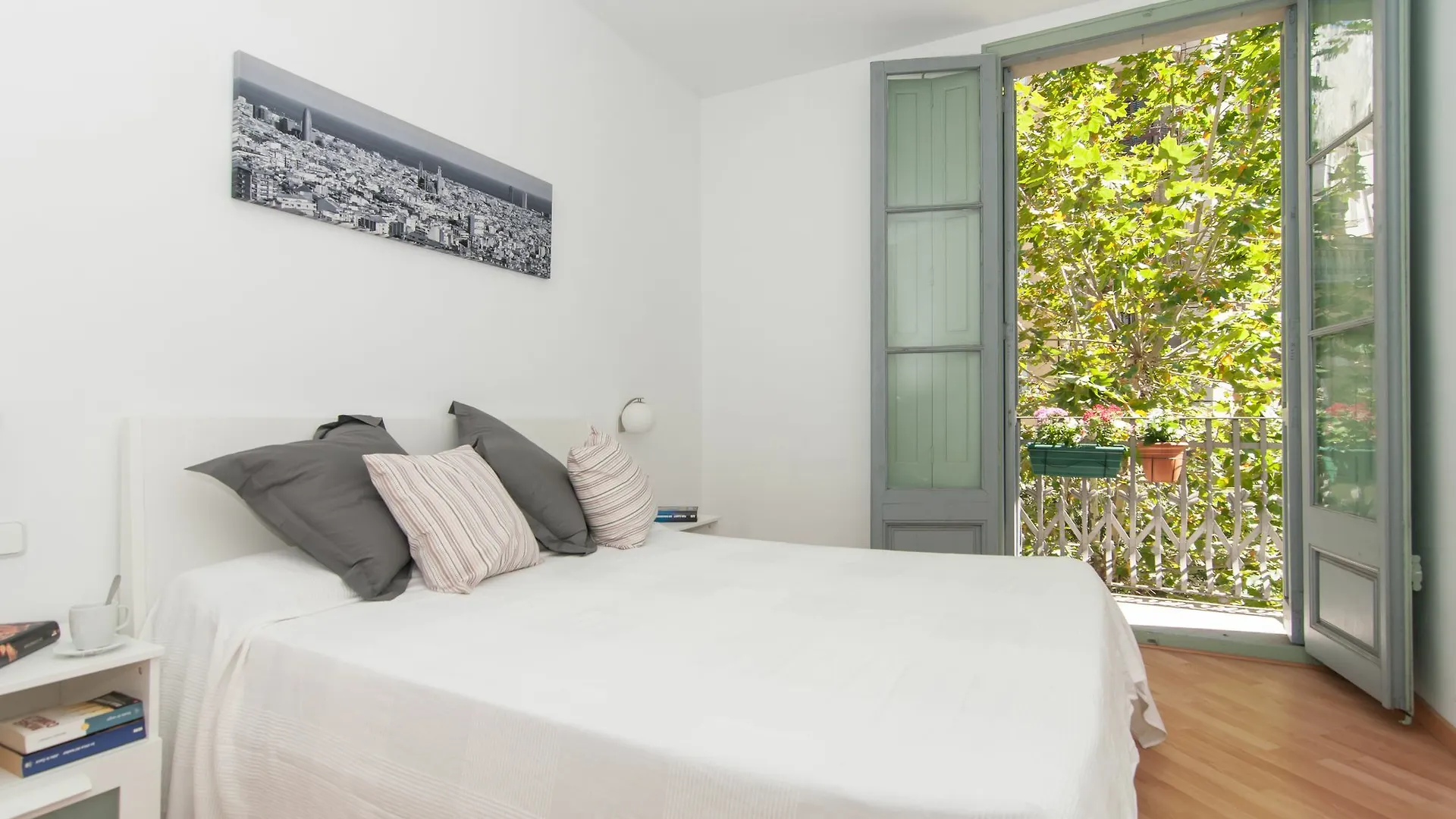 Montaber Apartment - Sant Antoni Barcelona