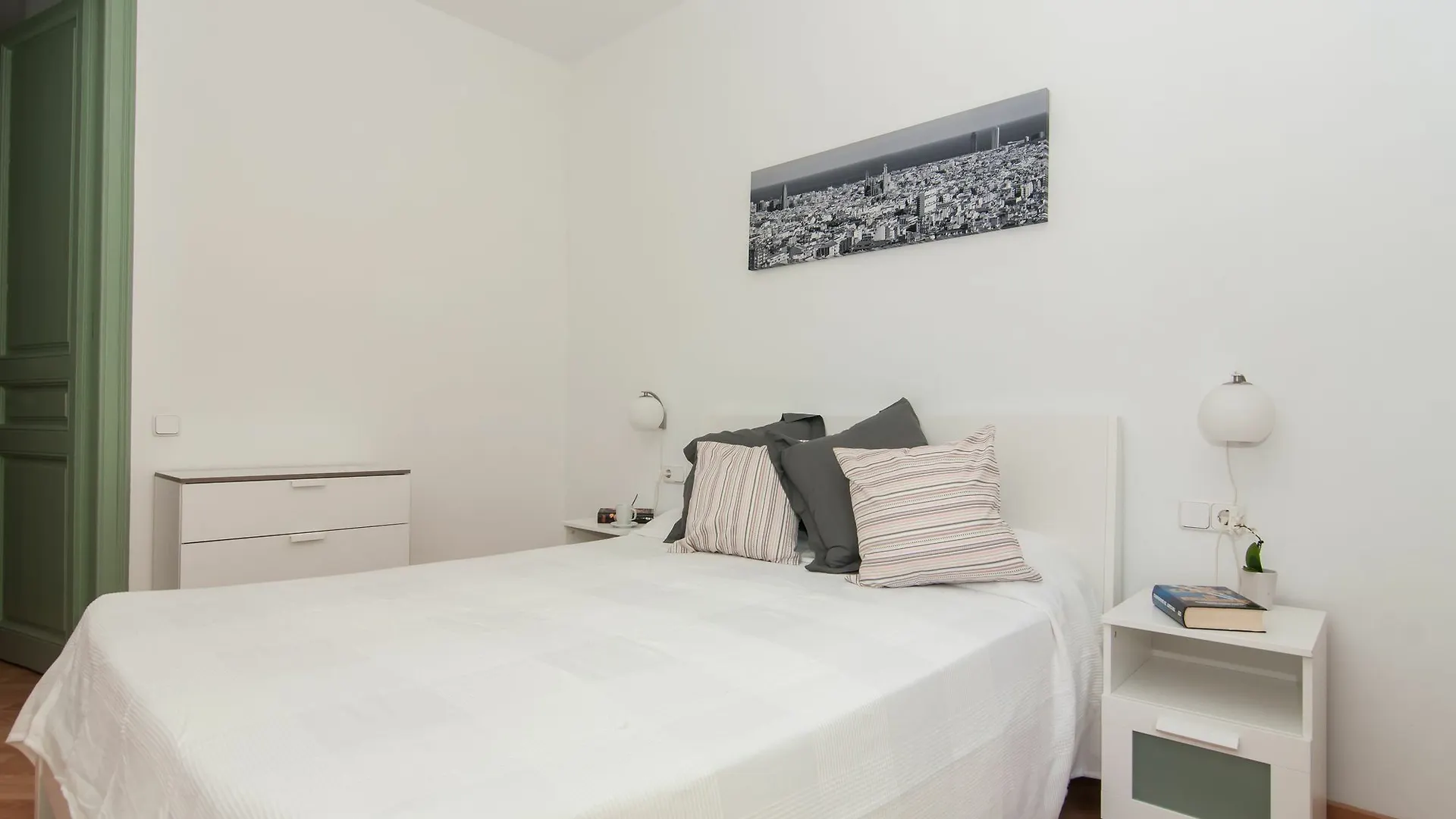 Montaber Apartment - Sant Antoni Barcelona