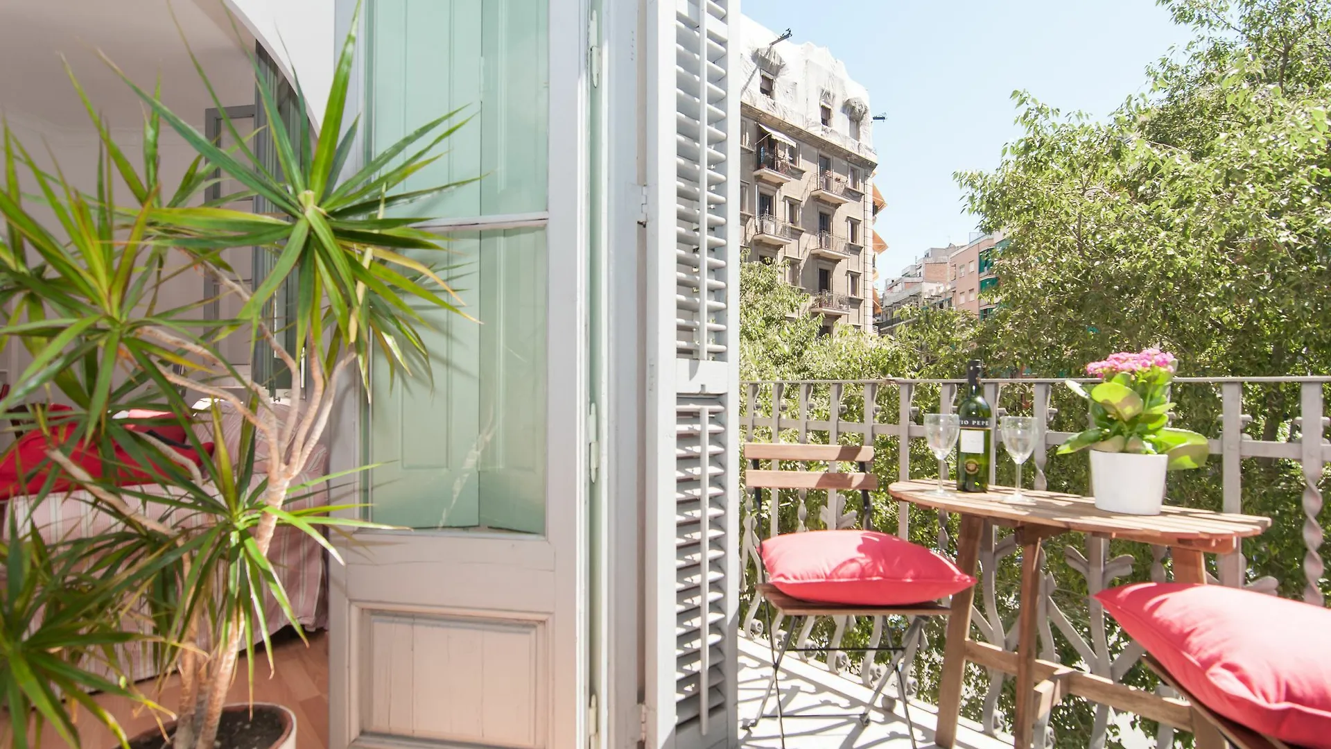 Montaber Apartment - Sant Antoni Barcelona