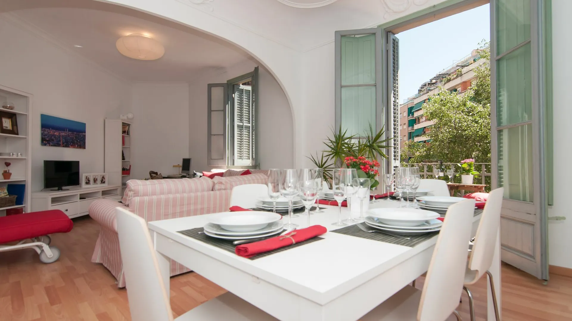 Montaber Apartment - Sant Antoni Barcelona Spain